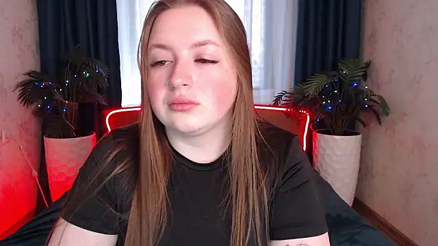 Snapshot of GirlPlayer chatting on January 8, 6:05 am GirlPlayer online show from January 8, 6:05 am