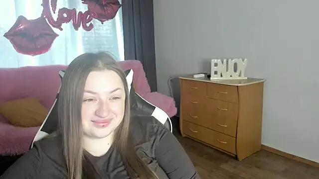 Snapshot of GirlPlayer chatting on May 14, 7:59 am GirlPlayer online show from May 14, 7:59 am
