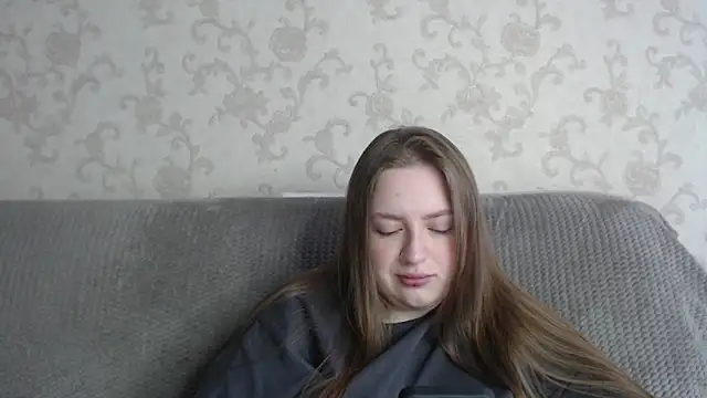 Snapshot of GirlPlayer chatting on May 16, 2:41 am GirlPlayer online show from May 16, 2:41 am
