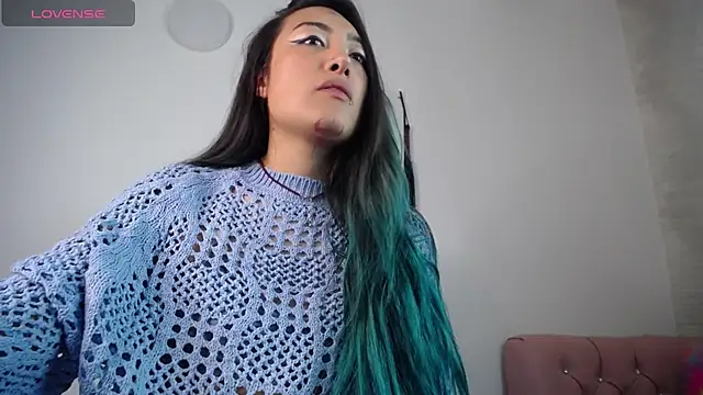 LunaAponte online show from February 7, 1:42 am