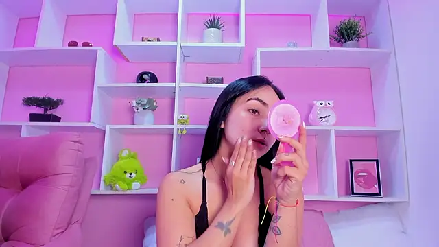 kittyMelvis online show from February 26, 12:37 pm