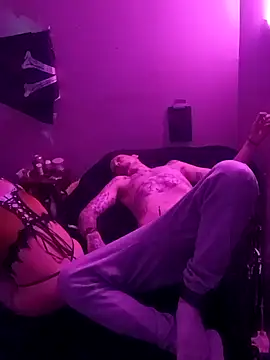 chaoticluvbug online show from January 17, 7:57 am