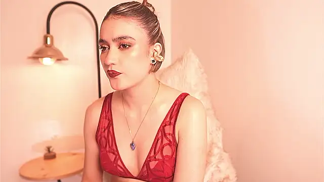 Mackenzie Lia online show from February 14, 1:46 am