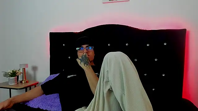 eren jeager online show from February 21, 1:28 am