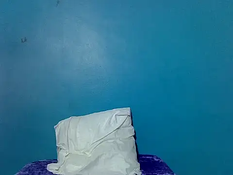 VirginPrincess06 online show from February 20, 11:11 am