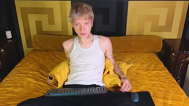 Snapshot of TRAVIS_CLAS chatting on November 27, 8:11 pm TRAVIS CLAS online show from November 27, 8:11 pm