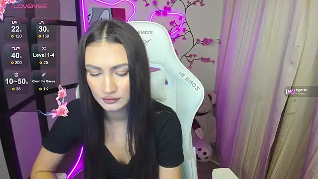 AdeleLuu online show from November 25, 1:38 am