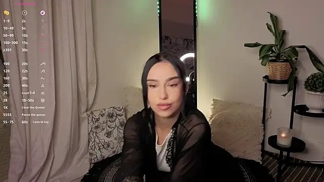 Snapshot of ShyColette chatting on April 7, 7:25 pm ShyColette online show from April 7, 7:25 pm