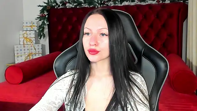 Snapshot of NaomiBlakes chatting on December 21, 5:14 am NaomiBlakes online show from December 21, 5:14 am