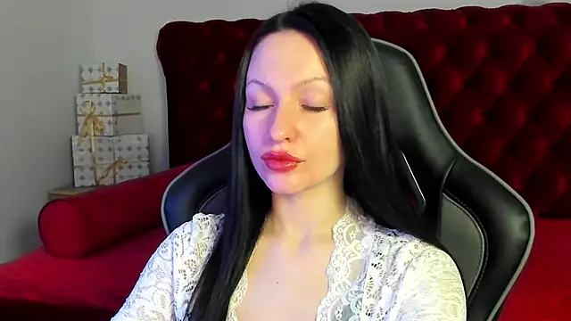 Snapshot of NaomiBlakes chatting on January 12, 5:34 am NaomiBlakes online show from January 12, 5:34 am