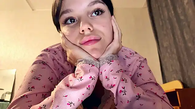 StacieGregoreski online show from November 22, 4:17 pm