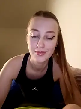 Susiee Redd online show from April 13, 9:20 pm