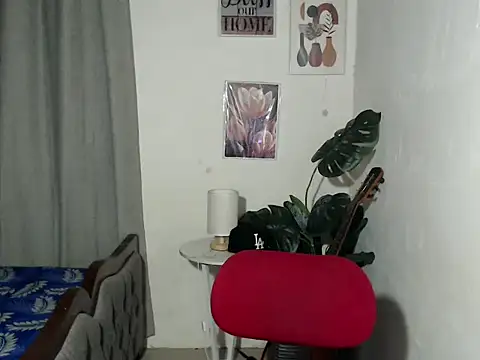 hottestlexie03 online show from March 1, 3:58 pm