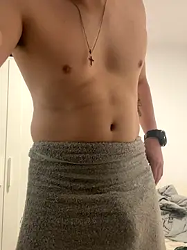 Snapshot of montewi chatting on November 24, 7:02 pm montewi online show from November 24, 7:02 pm