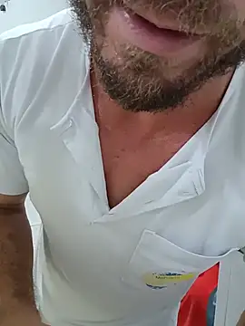 RobertoLuiz84 online show from May 14, 4:58 pm