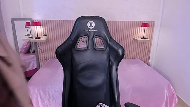 Snapshot of jasmyne_anbar chatting on February 6, 9:18 pm jasmyne anbar online show from February 6, 9:18 pm