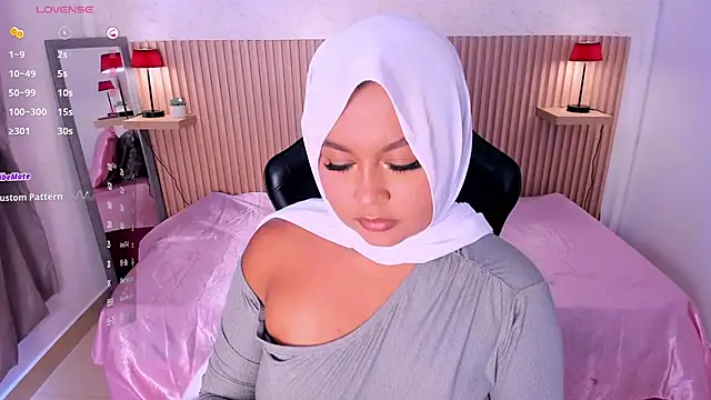 Snapshot of jasmyne_anbar chatting on February 11, 9:09 pm jasmyne anbar online show from February 11, 9:09 pm