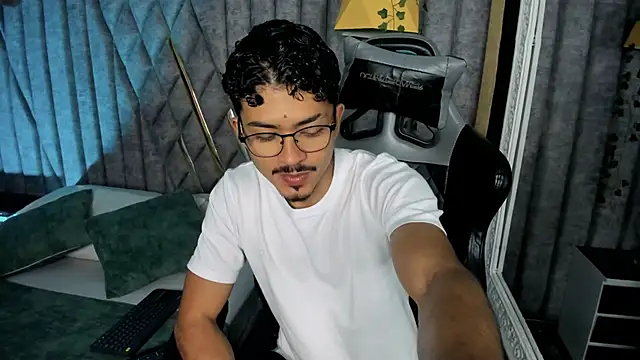 NicolaiKarav online show from March 22, 2:09 pm