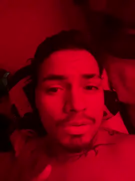 Snapshot of Henry_villa23 chatting on April 9, 6:52 am Henry villa23 online show from April 9, 6:52 am
