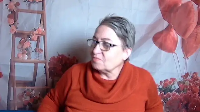 Snapshot of OlgaLuck chatting on February 20, 6:37 am OlgaLuck online show from February 20, 6:37 am