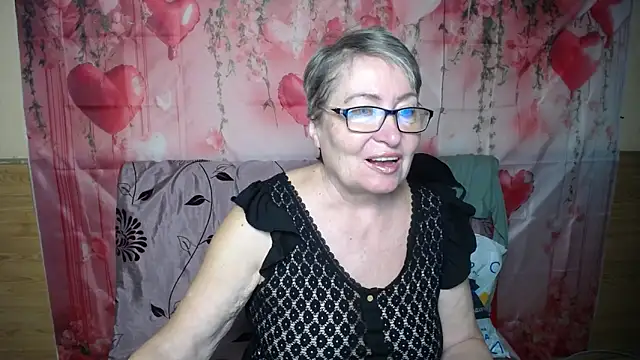 Snapshot of OlgaLuck chatting on March 4, 7:03 am OlgaLuck online show from March 4, 7:03 am