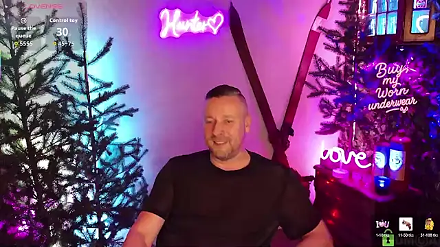 Snapshot of Hunter_Fl chatting on February 19, 5:20 pm Hunter Fl online show from February 19, 5:20 pm