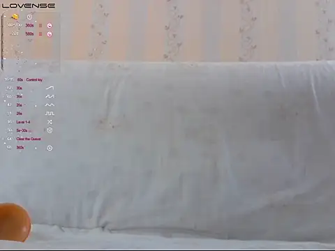 Snapshot of LustfulSarah chatting on September 19, 2:40 pm LustfulSarah online show from September 19, 2:40 pm