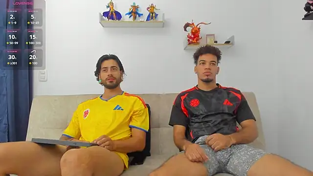 heteros curious online show from June 25, 12:21 am