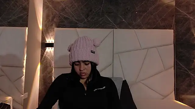 mia violet8 online show from November 26, 1:50 am