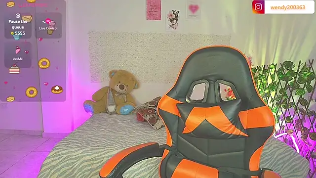 Snapshot of babyhotstar1 chatting on November 28, 11:07 pm babyhotstar1 online show from November 28, 11:07 pm