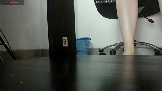 Snapshot of Mysterius_Woman chatting on July 11, 11:13 am Mysterius Woman online show from July 11, 11:13 am