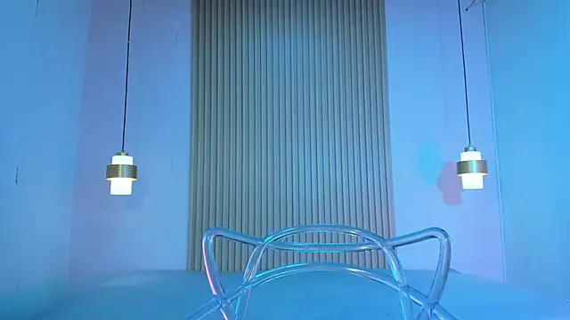 Snapshot of Izelevans chatting on February 17, 12:56 pm Izelevans online show from February 17, 12:56 pm