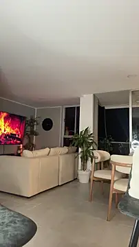 Snapshot of Valenthino_Salvatore chatting on March 7, 3:25 am Valenthino Salvatore online show from March 7, 3:25 am