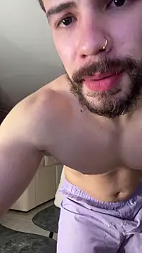 Snapshot of Valenthino_Salvatore chatting on March 16, 3:45 am Valenthino Salvatore online show from March 16, 3:45 am