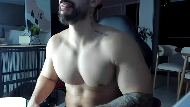 Snapshot of Valenthino_Salvatore chatting on June 26, 12:15 am Valenthino Salvatore online show from June 26, 12:15 am