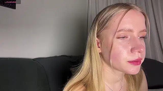 Alice meow15 online show from April 3, 9:13 pm