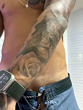 enzofelipe online show from January 8, 5:48 pm