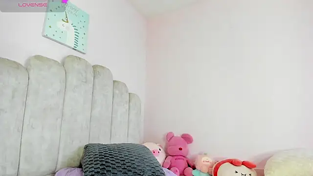 Snapshot of paula_cosiio chatting on January 8, 1:35 pm paula cosiio online show from January 8, 1:35 pm