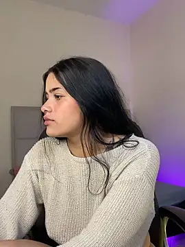 venus evans  online show from December 20, 8:38 pm