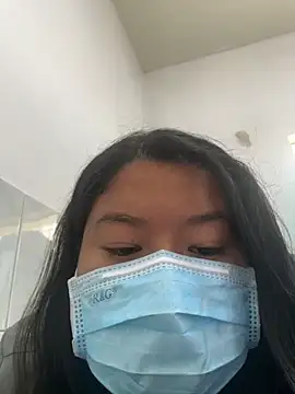 Snapshot of aricub chatting on February 2, 3:44 pm aricub online show from February 2, 3:44 pm