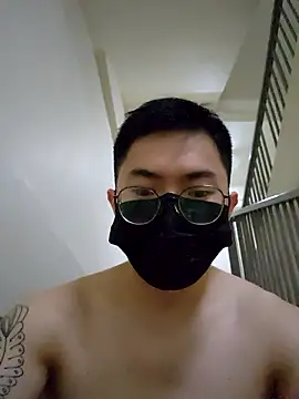 Snapshot of Valerious180 chatting on January 17, 5:38 pm Valerious180 online show from January 17, 5:38 pm