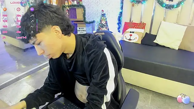 kaelwolf tay online show from December 15, 7:18 pm