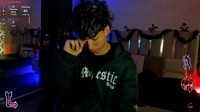 kaelwolf tay online show from January 18, 11:36 am