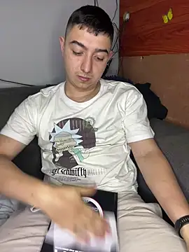 Snapshot of Daisuke_01 chatting on February 1, 12:42 am Daisuke 01 online show from February 1, 12:42 am