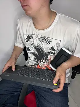 Snapshot of Daisuke_01 chatting on February 12, 3:12 am Daisuke 01 online show from February 12, 3:12 am