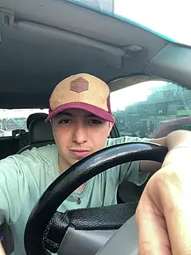 Snapshot of Daisuke_01 chatting on February 26, 8:19 pm Daisuke 01 online show from February 26, 8:19 pm