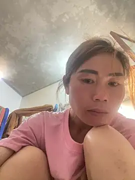 meganmeo online show from April 12, 6:07 am