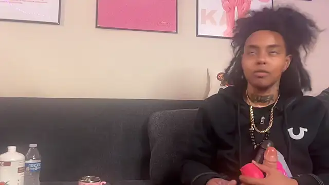 Snapshot of seductivefreak7 chatting on November 29, 8:39 am seductivefreak7 online show from November 29, 8:39 am