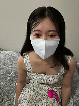 Minagi Shizuku online show from December 17, 9:10 pm