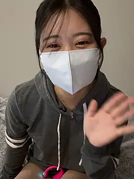 Minagi Shizuku online show from December 22, 4:04 pm